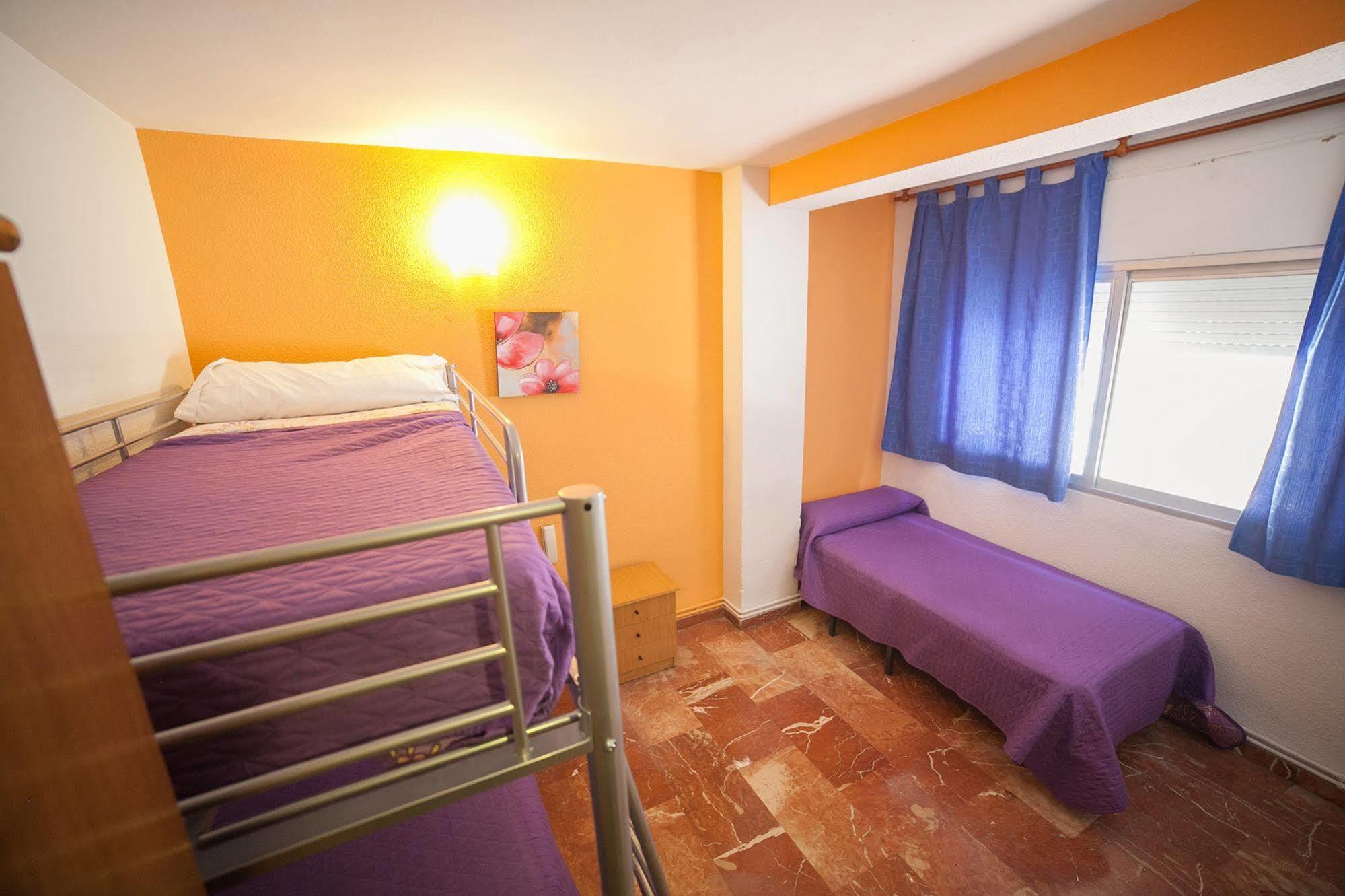 Nevot Pensión Granada